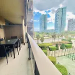 Akira Flats Diagonal Mar Apartments